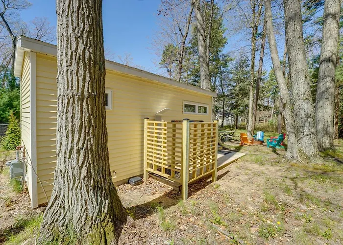 4-Season Gold Coast Cottage, 2 Mi To Winter Sports